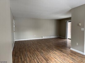 3331 NJ-94 in Hamburg, NJ - Building Photo