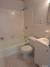 217 Hollister Ave in Bridgeport, CT - Building Photo - Building Photo