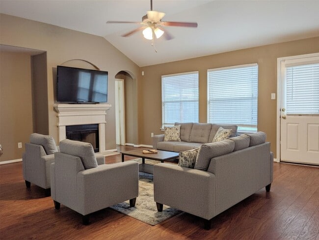 property at 3018 Rancher Hollow Ct