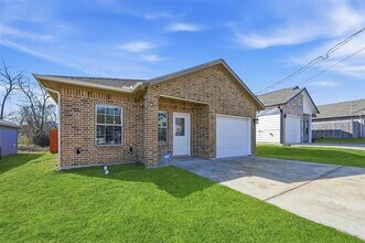 2207 Henry St in Greenville, TX - Building Photo - Building Photo