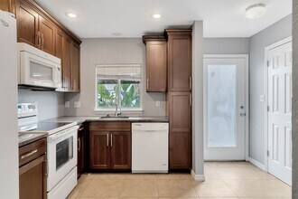 1942 Conway Rd in Orlando, FL - Building Photo - Building Photo