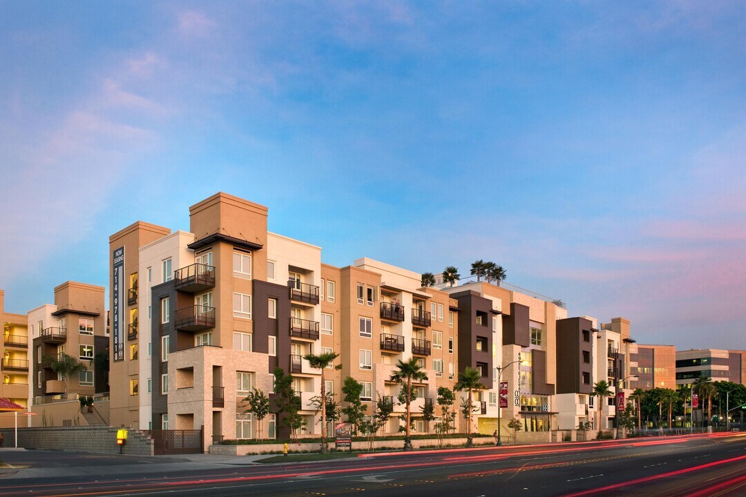 1818 Platinum Triangle in Anaheim, CA - Building Photo