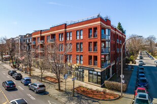 5851-5855 Sherbrooke Rue O in Montréal, QC - Building Photo