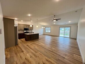 4650 Pierce Dr in Manhattan, KS - Building Photo - Building Photo