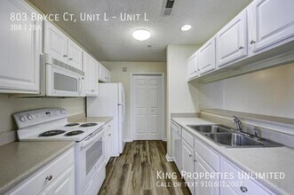 803 Bryce Ct in Wilmington, NC - Building Photo - Building Photo