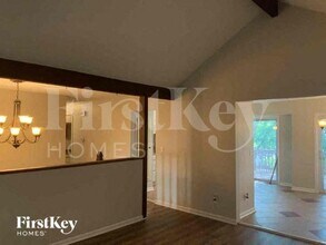 13900 S Raintree Dr in Olathe, KS - Building Photo - Building Photo