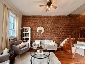 53 W 76th St in New York, NY - Building Photo - Building Photo