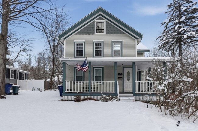 property at 10 Franklin St