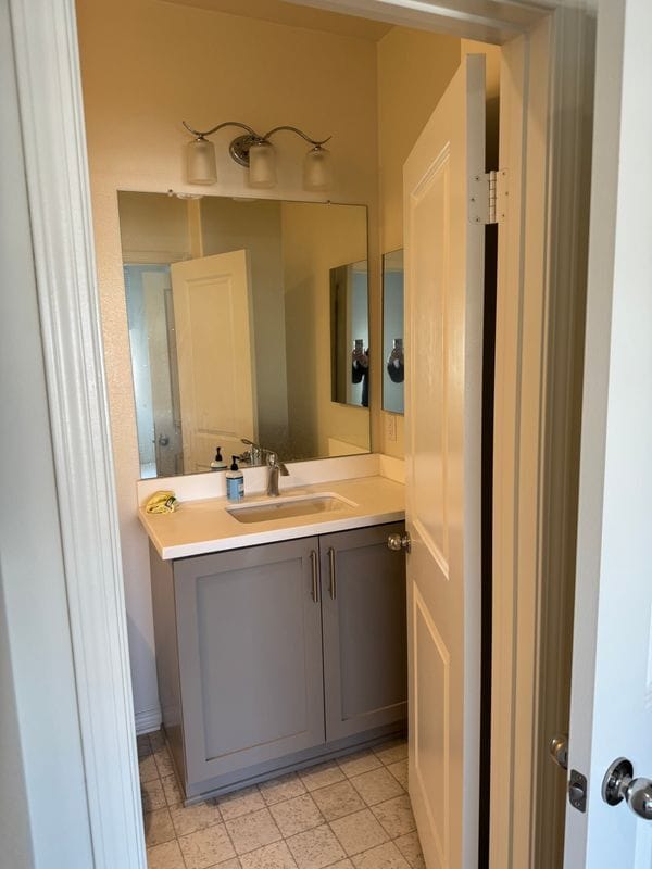 property at 3381 Lynd Ave