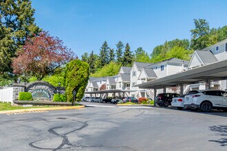 Emerald Pointe Condominium in Auburn, WA - Building Photo - Building Photo