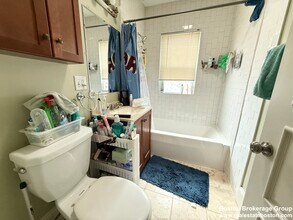 81 Florence St, Unit 1 in Boston, MA - Building Photo - Building Photo