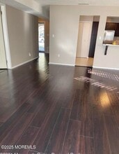 195 Tulip Ln in Freehold, NJ - Building Photo - Building Photo