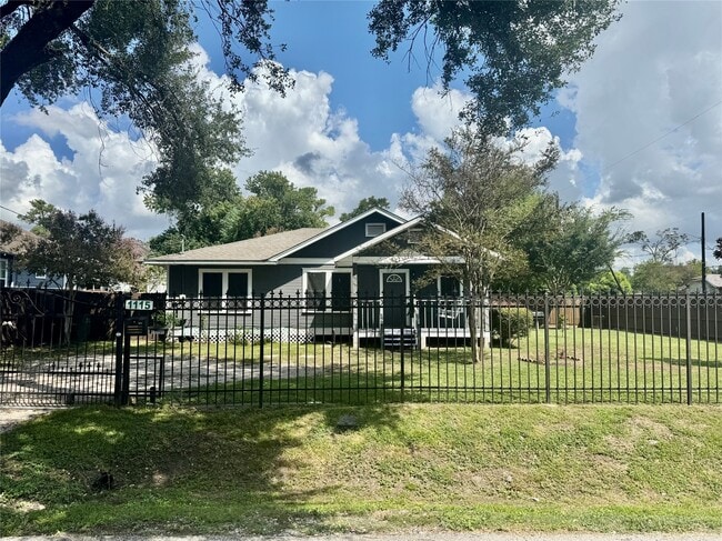 property at 1115 Caplin St