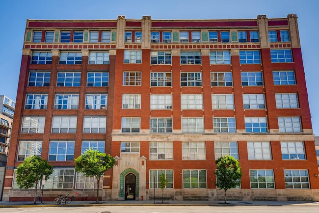 property at 333 S Desplaines St