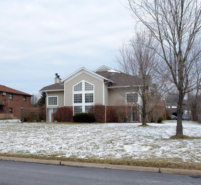 3860 Indian Run Dr in Canfield, OH - Building Photo - Building Photo