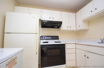 629 Gable Ct, Unit 2, 6, 13 & 19 in Fayetteville, NC - Building Photo - Building Photo