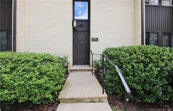 249 Hamilton Ave in Stamford, CT - Building Photo - Building Photo