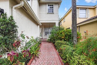 5029 Starblaze Dr in Greenacres, FL - Building Photo - Building Photo