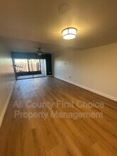 780 S Village Dr in St. Petersburg, FL - Building Photo - Building Photo