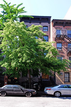 110 W 15th St in New York, NY - Building Photo - Building Photo