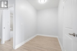 6 Eva Rd in Toronto, ON - Building Photo - Building Photo