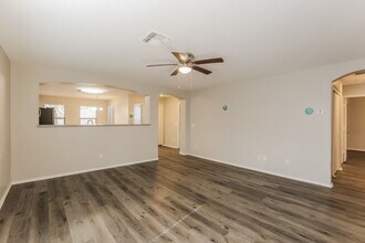 7637 S 27th Way in Phoenix, AZ - Building Photo - Building Photo