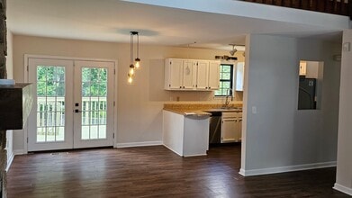 242 Ridgeview Dr in Gray, TN - Building Photo - Building Photo