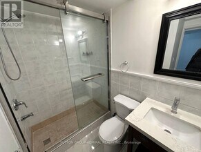 16 Fairty Dr in Markham, ON - Building Photo - Building Photo