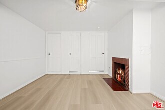 3715 Homeland Dr in Los Angeles, CA - Building Photo - Building Photo