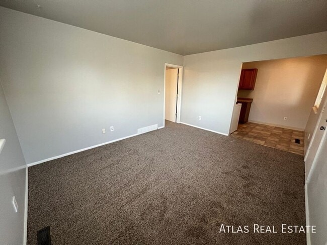 property at 960 W Moreno Ave