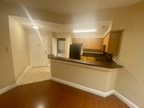 2550 SW 18th Terrace in Fort Lauderdale, FL - Building Photo - Building Photo