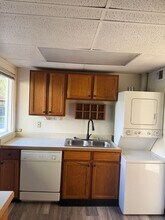 1752 W 11th Ave in Anchorage, AK - Building Photo - Building Photo