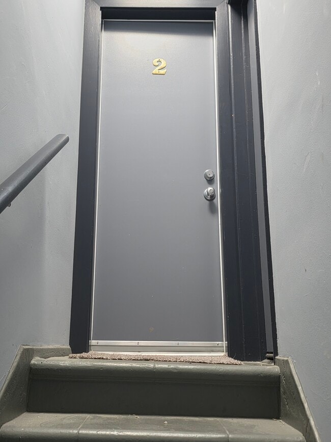 2020 Hermosa Ave, Unit 2 in Hermosa Beach, CA - Building Photo - Building Photo