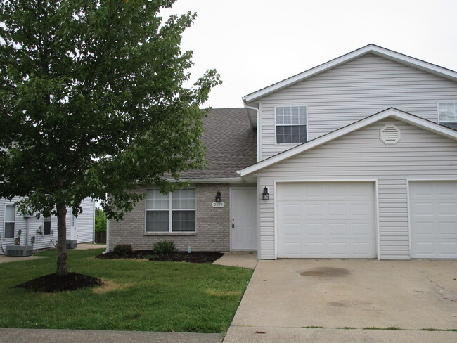 property at 2614 Northampton Dr
