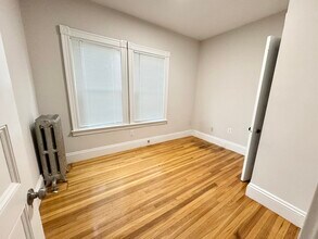 3 Mount Vernon St, Unit #2, in Boston, MA - Building Photo - Building Photo