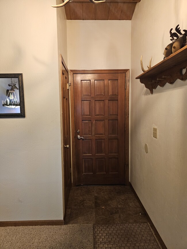 2327 Rainbow Ln in Pinetop, AZ - Foto de edificio - Building Photo