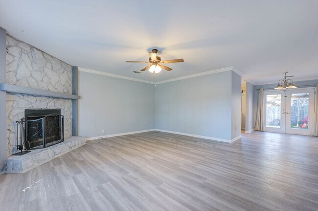 8042 Nova Ct in North Charleston, SC - Building Photo - Building Photo