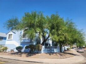 1344 Park Ln in Bullhead City, AZ - Building Photo