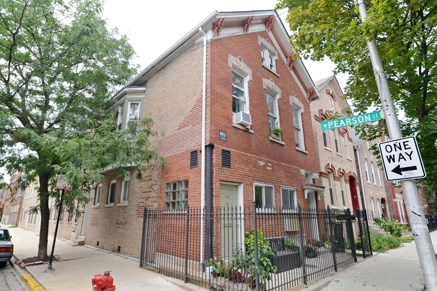 846 N Hermitage Ave in Chicago, IL - Building Photo