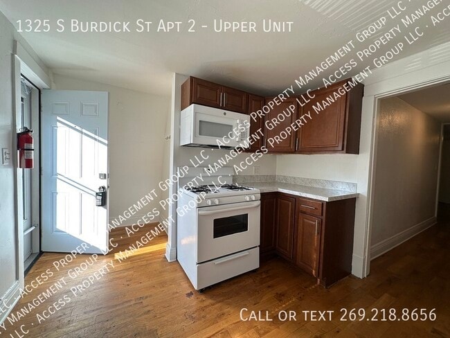 property at 1325 S Burdick St