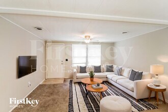 1052 Adrian Cir SW, Unit 432 in Conyers, GA - Building Photo - Building Photo