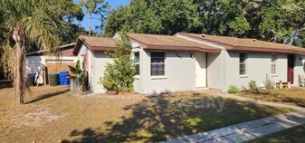 445 2nd Ave in Dunedin, FL - Building Photo