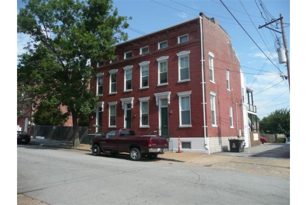 715 Soulard Dr in St. Louis, MO - Foto de edificio