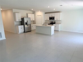 5300 Dagenham Dr in Davenport, FL - Building Photo - Building Photo