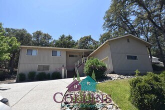 20664 Chaparral Cir in Penn Valley, CA - Building Photo - Building Photo