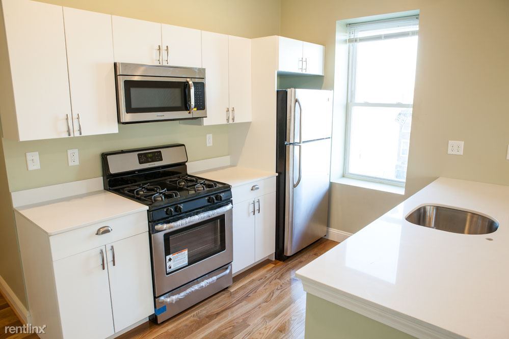 303 Dudley St-Unit -Apt 3U in Boston, MA - Building Photo