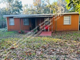 1027 SE 5th Ave in Gainesville, FL - Building Photo