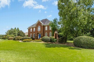 2432 Baileys Landing Dr, Unit 357 in Raleigh, NC - Building Photo - Building Photo
