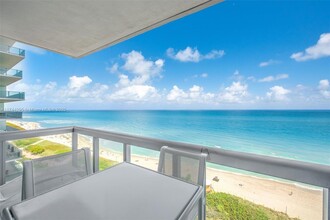 6899 Collins Ave, Unit 1205 in Miami Beach, FL - Building Photo - Building Photo