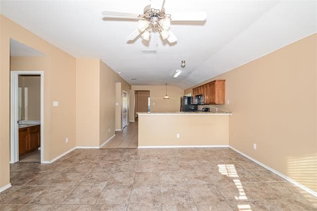 3653 Swallow Dr in Mesquite, TX - Foto de edificio - Building Photo